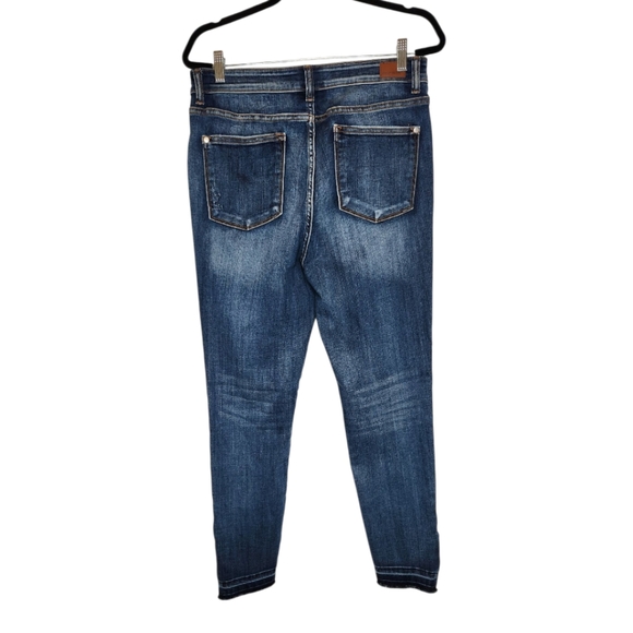 Judy Blue Skinny Fit Jeans with Ankle Slit Raw Hem Size 13/31 - Picture 2 of 7
